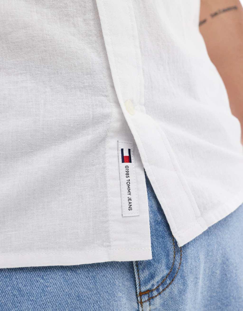 Tommy Jeans linen short sleeve shirt in white Product Image