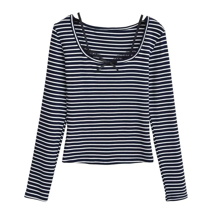 Long Sleeve Lace Panel Striped Slim-Fit Crop T-Shirt Product Image