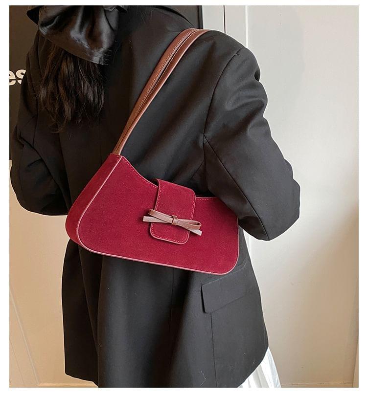 Bow Shoulder Bag product image