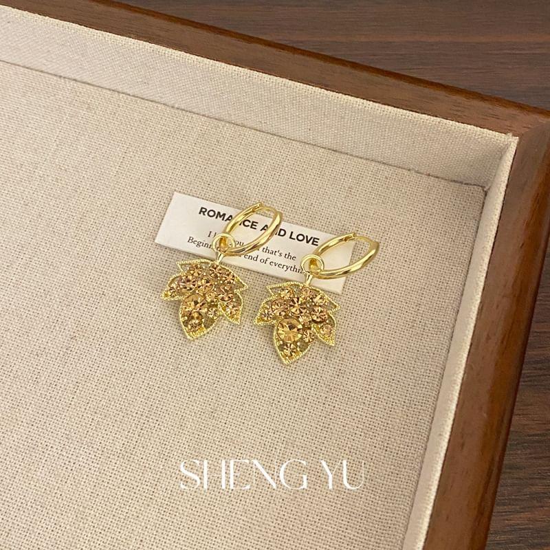 Leaf Dangle Earring Product Image