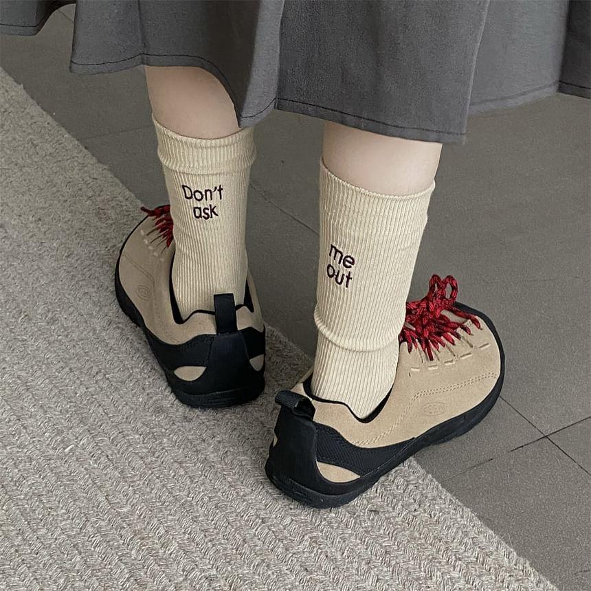 Lettering Embroidered Short Socks Product Image