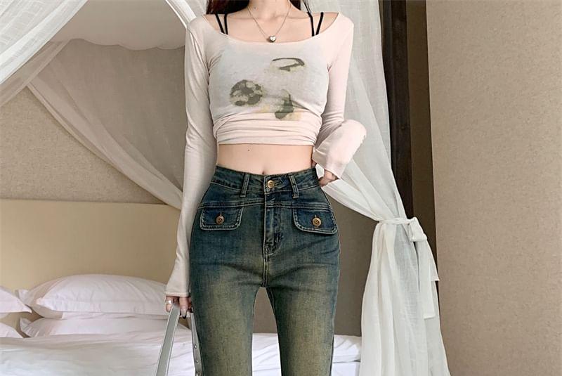 Mid Rise Washed Flared Jeans Product Image