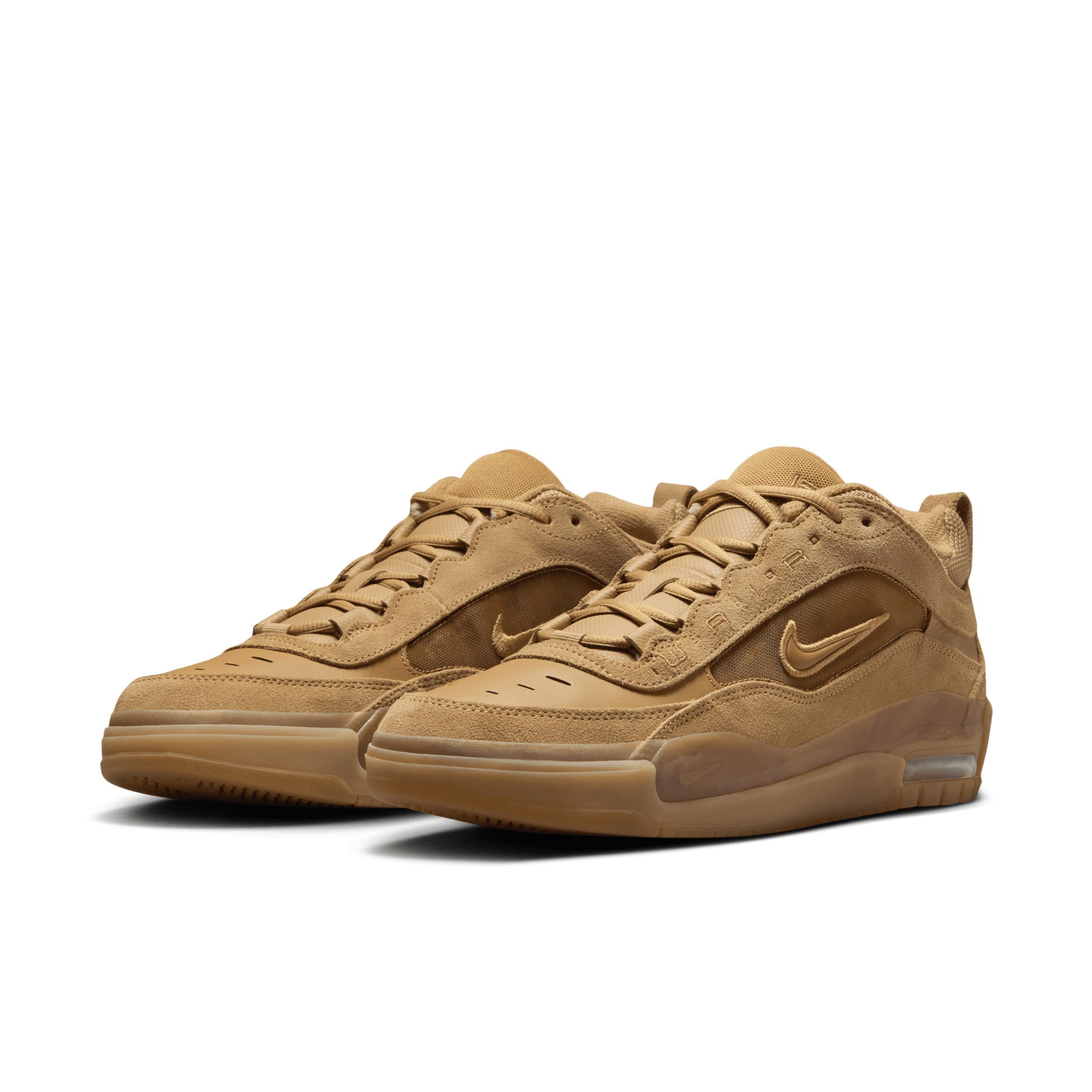 Nike Men's Air Max Ishod Shoes Product Image