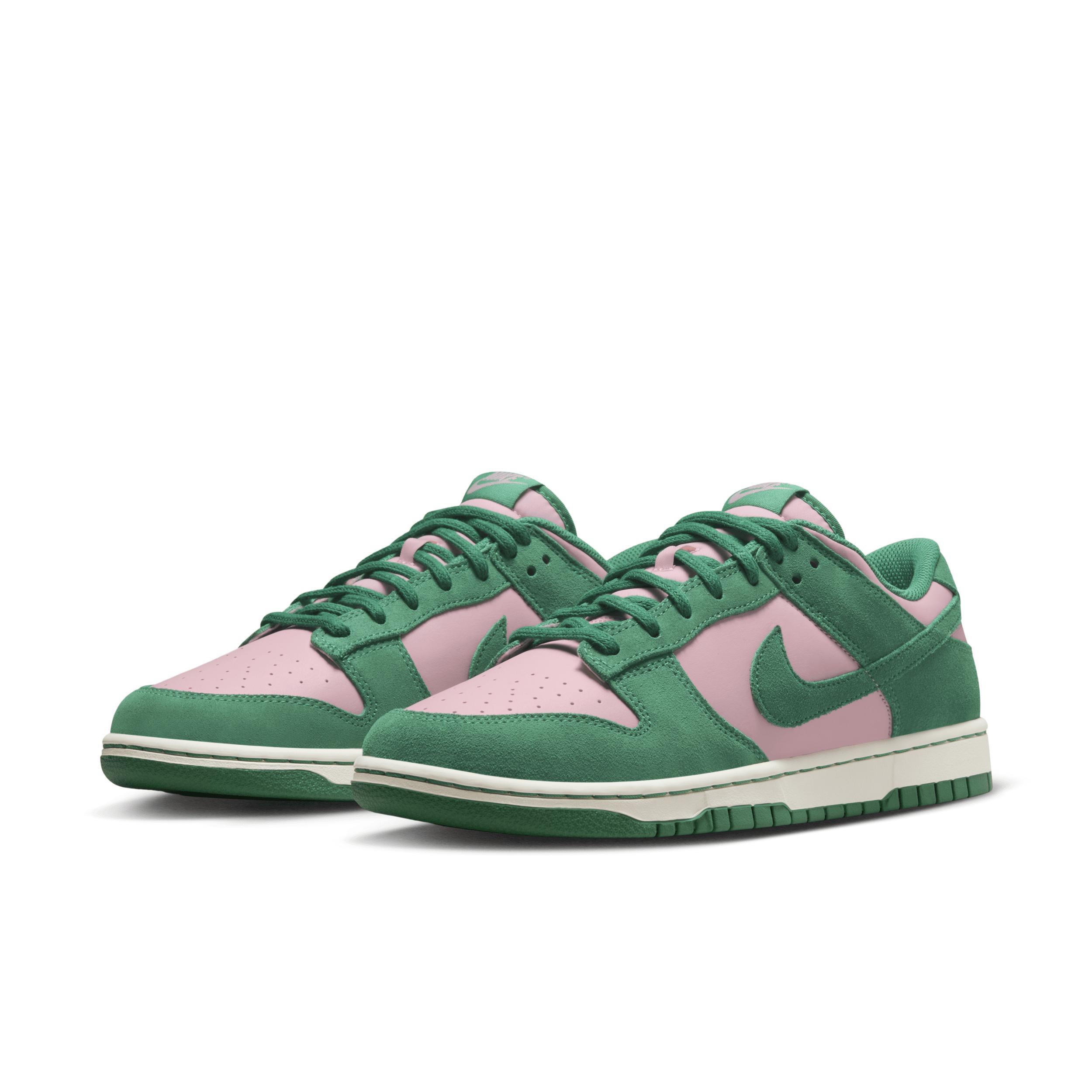 Nike Men's Dunk Low Retro SE Shoes Product Image