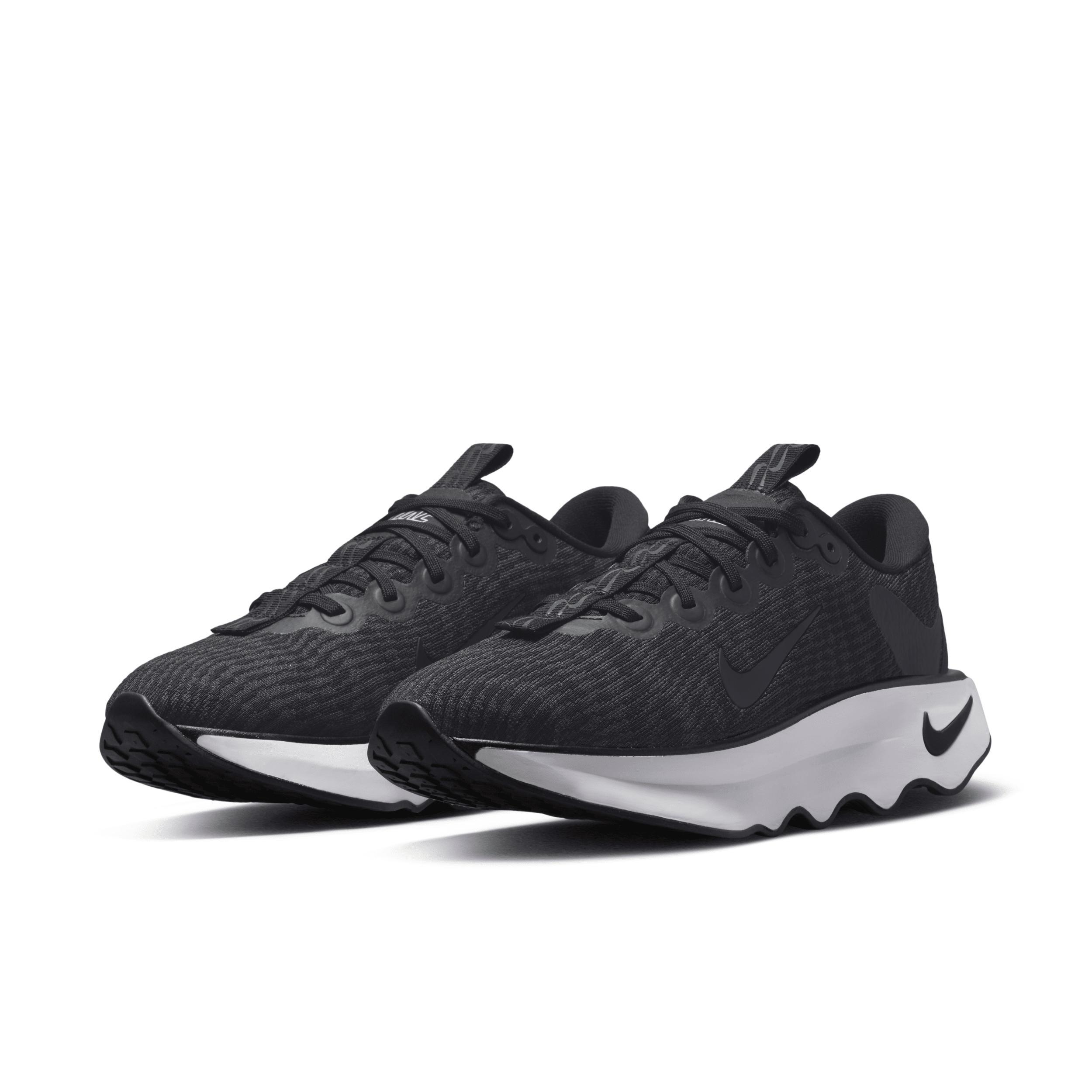 Nike Women's Motiva Walking Shoes Product Image