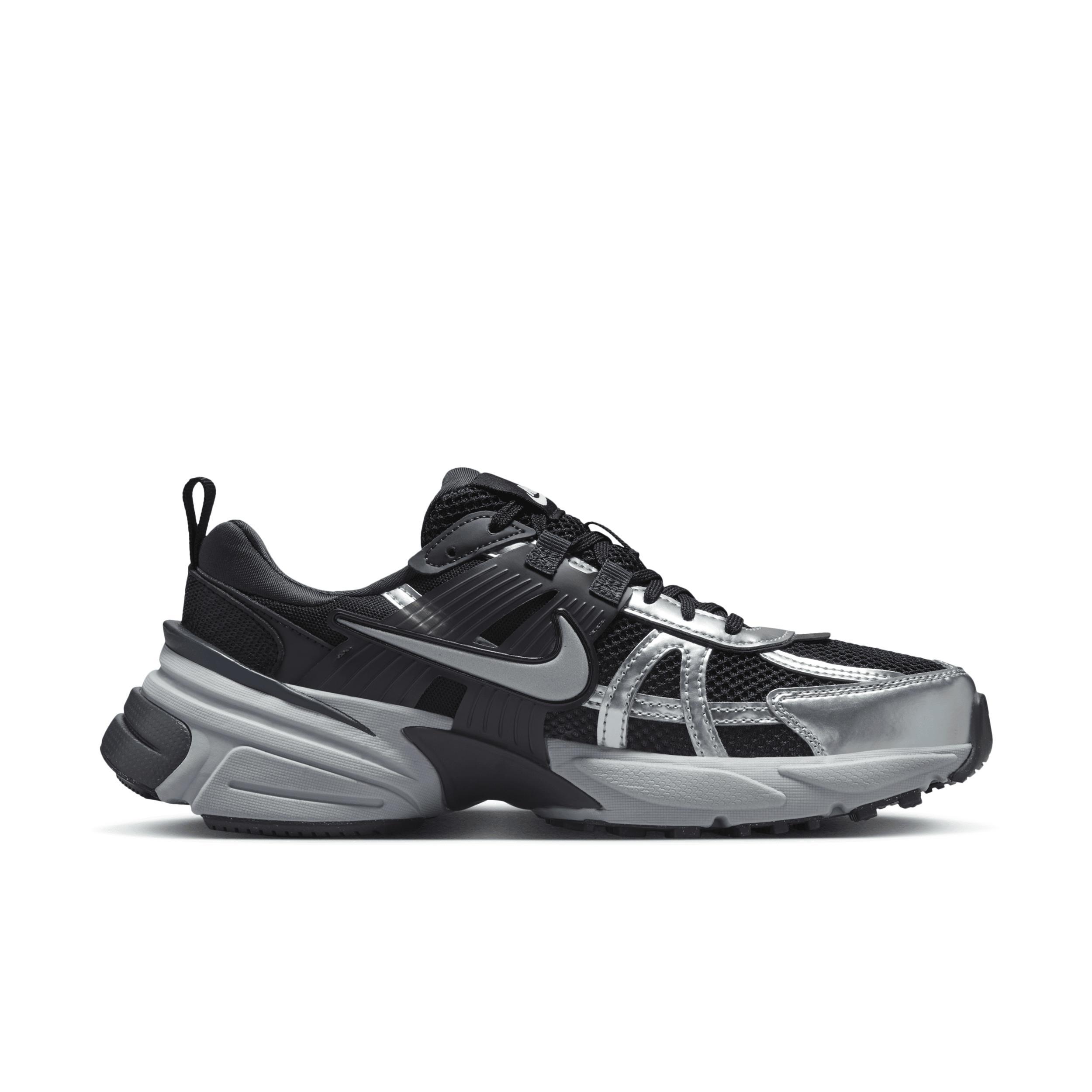 Nike Women's V2K Run Shoes Product Image