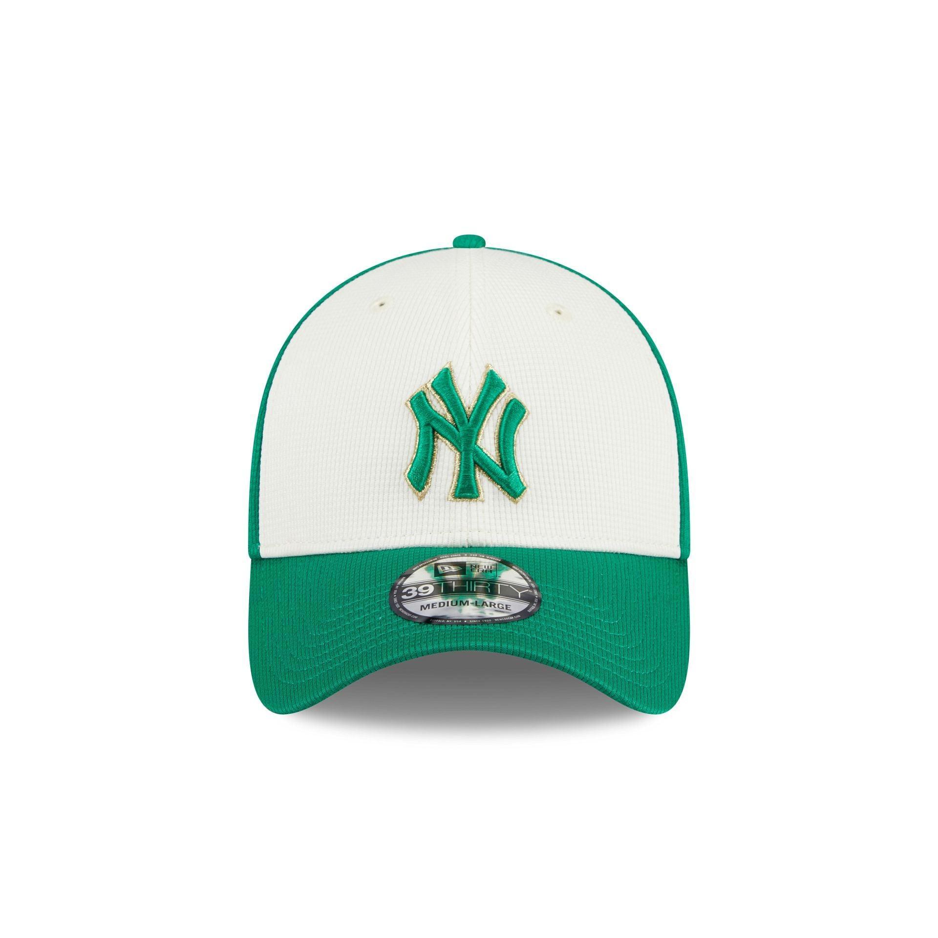 New York Yankees St. Patrick's Day 2024 39THIRTY Stretch Fit Hat Male Product Image