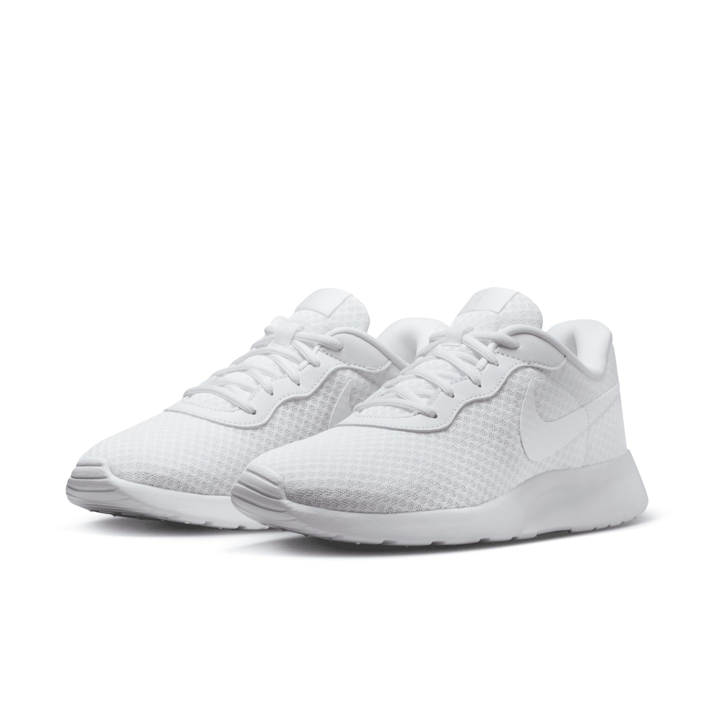 Nike Womens Tanjun EasyOn Shoes Product Image