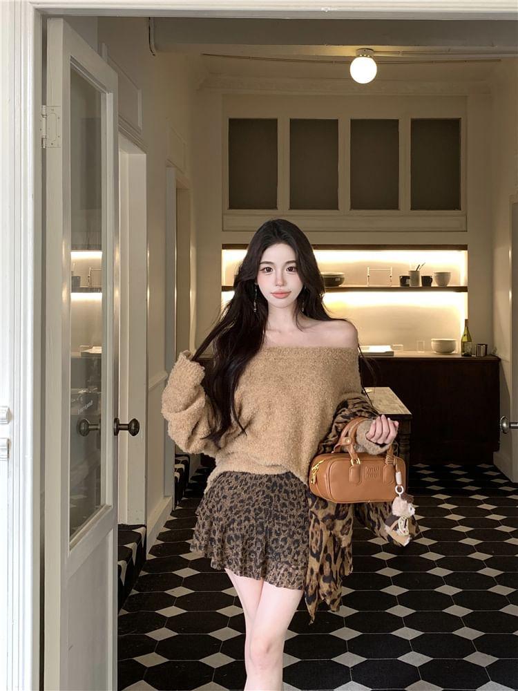 Off-Shoulder Plain Sweater / High Waist Leopard Print Mini A-Line Skirt Product Image