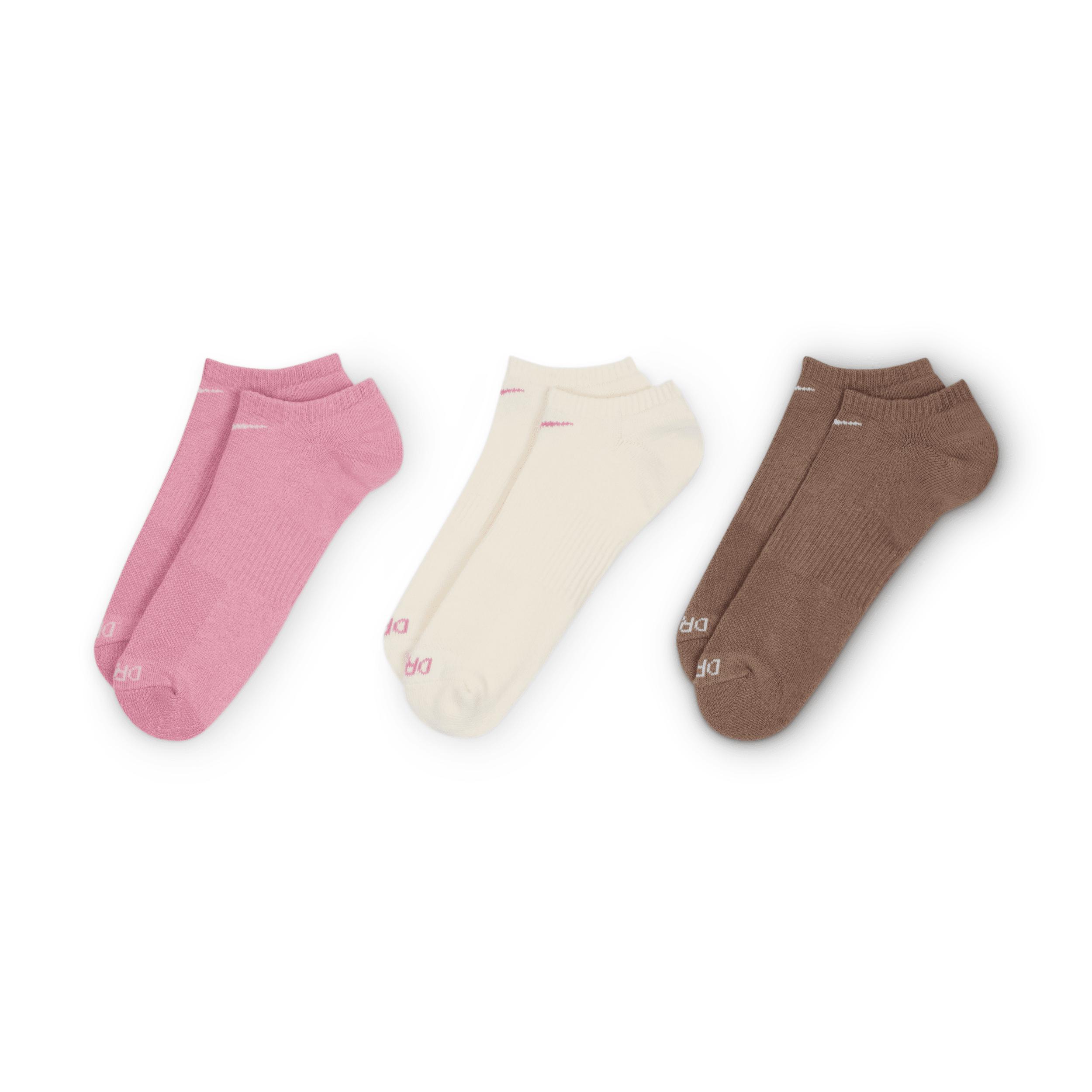 Nike Everyday Plus Cushion Training No-Show Socks (3 Pairs) Product Image