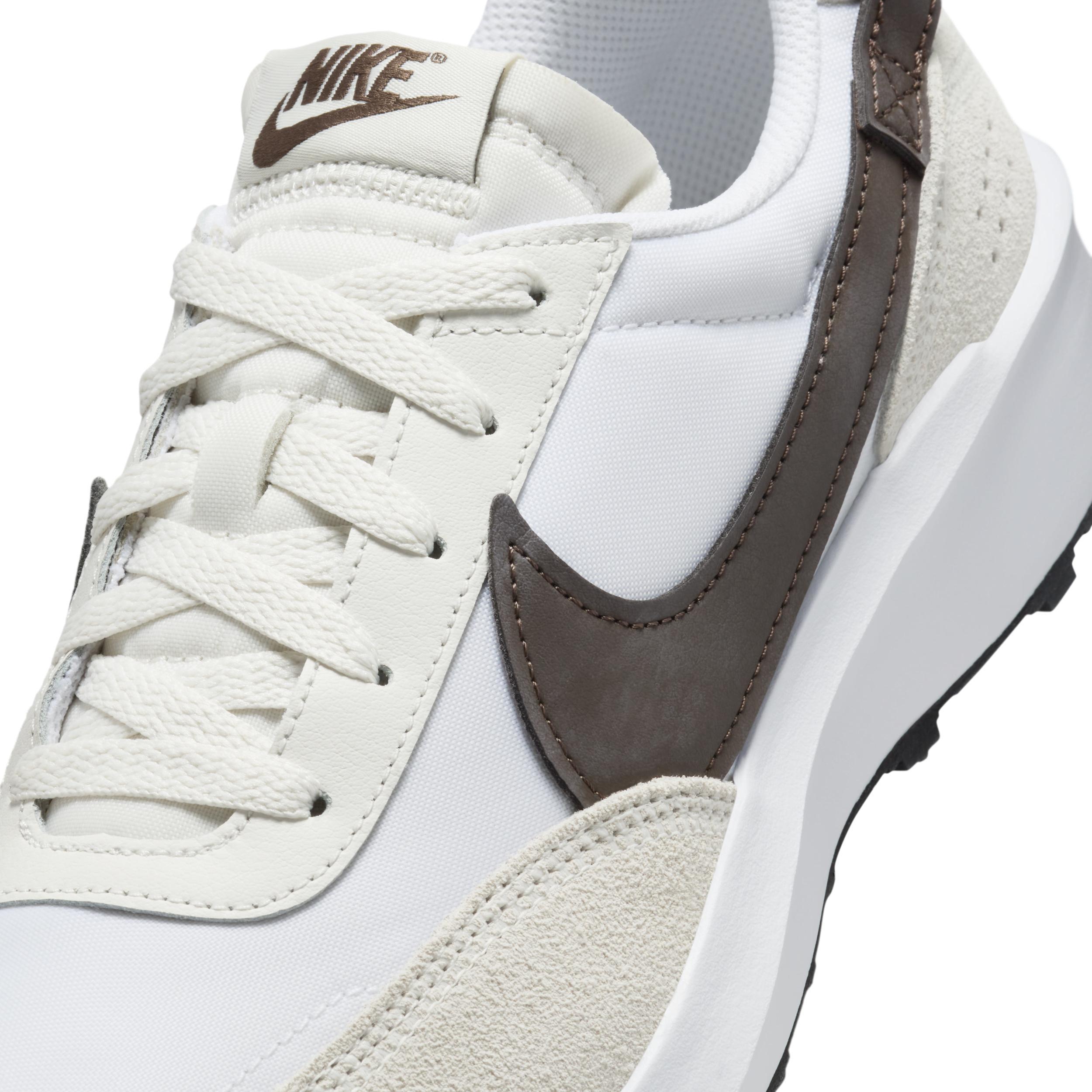 Nike Women's Waffle Debut Shoes Product Image