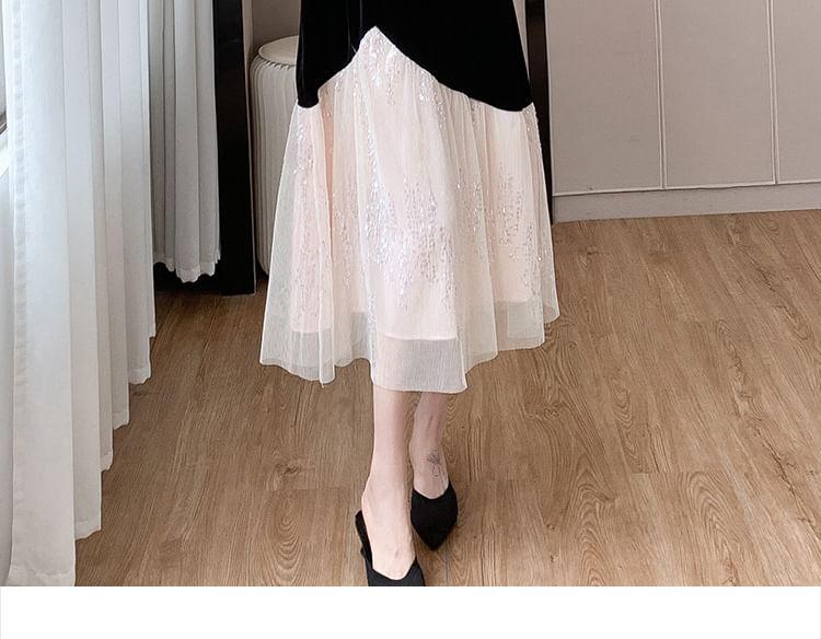 Long-Sleeve Crewneck Velvet Midi A-Line Dress Product Image