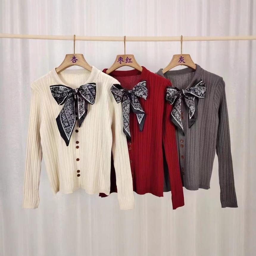 Crew Neck Patterned Scarf Button-Up Cardigan Product Image