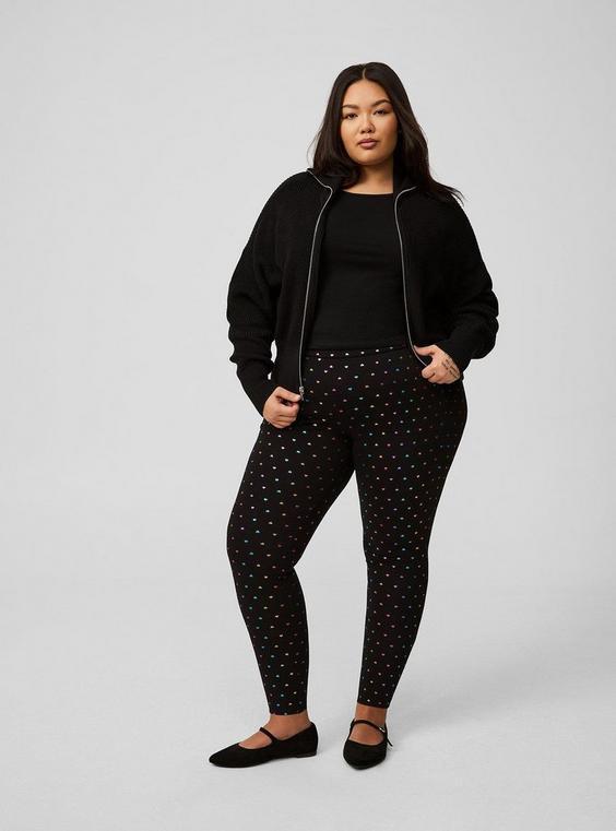 Full-Length Signature Pocket Legging Product Image