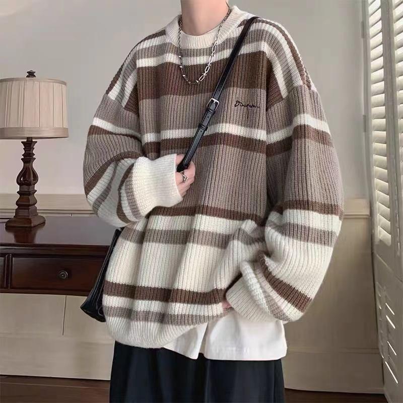 Crew Neck Striped Loose-Fit Sweater Product Image