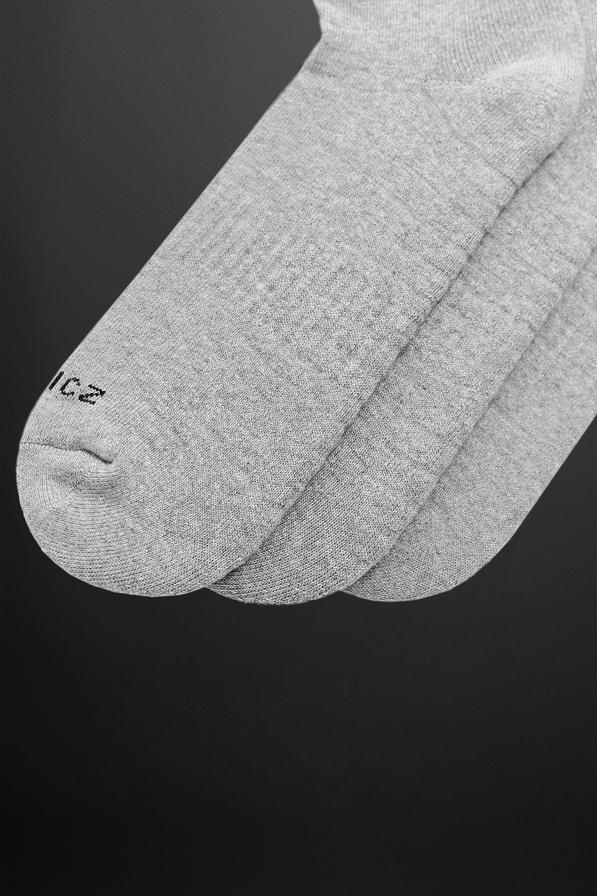 3 PACK SPORT SOCKS Product Image