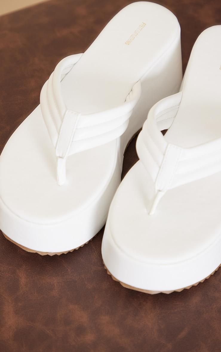 White Round Toe Chunky Platform Ribbed Padded Straps Flip Flops Product Image