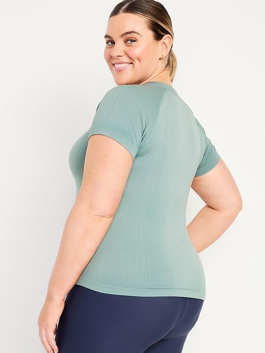 Fitted Seamless T-Shirt Product Image