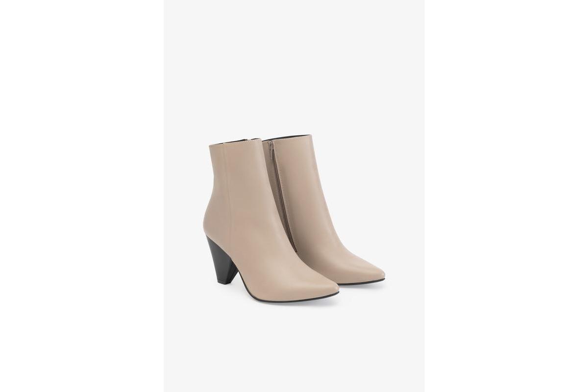 Womens Leo Ankle Boots Product Image