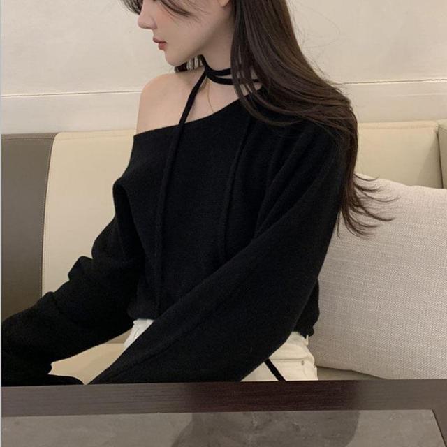 One Shoulder Plain Sweater Product Image