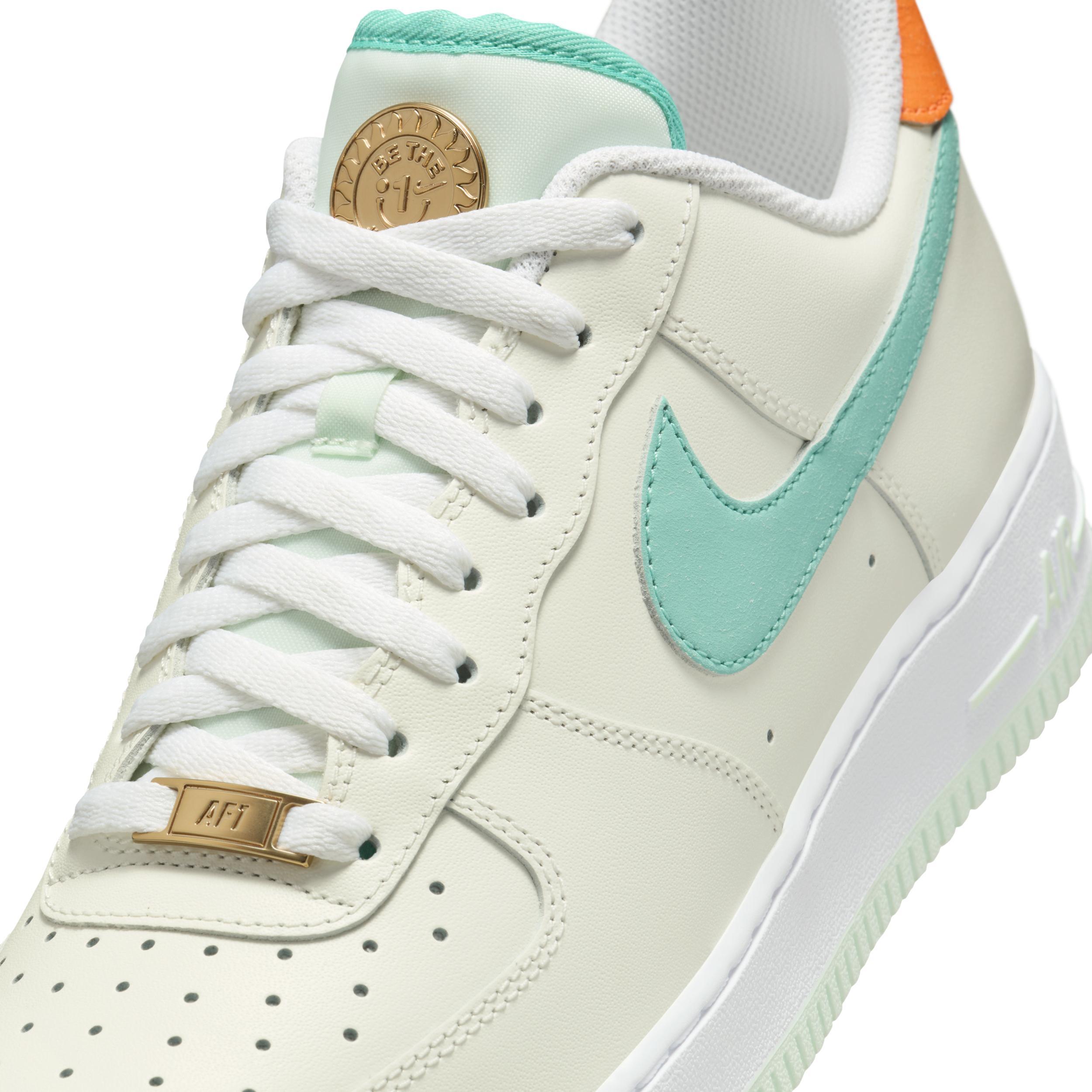 Nike Air Force 1 '07 Men's Shoes Product Image