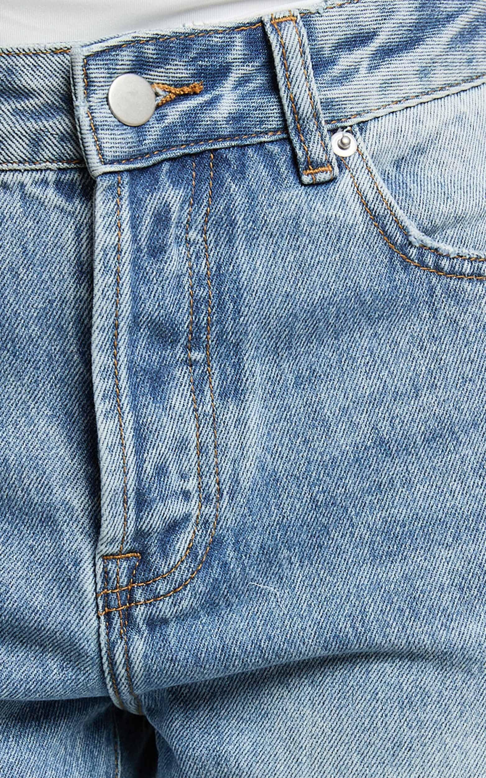 Bowie Jeans - Mid Rise Recycled Relaxed Denim Jeans in Light Blue Wash Product Image