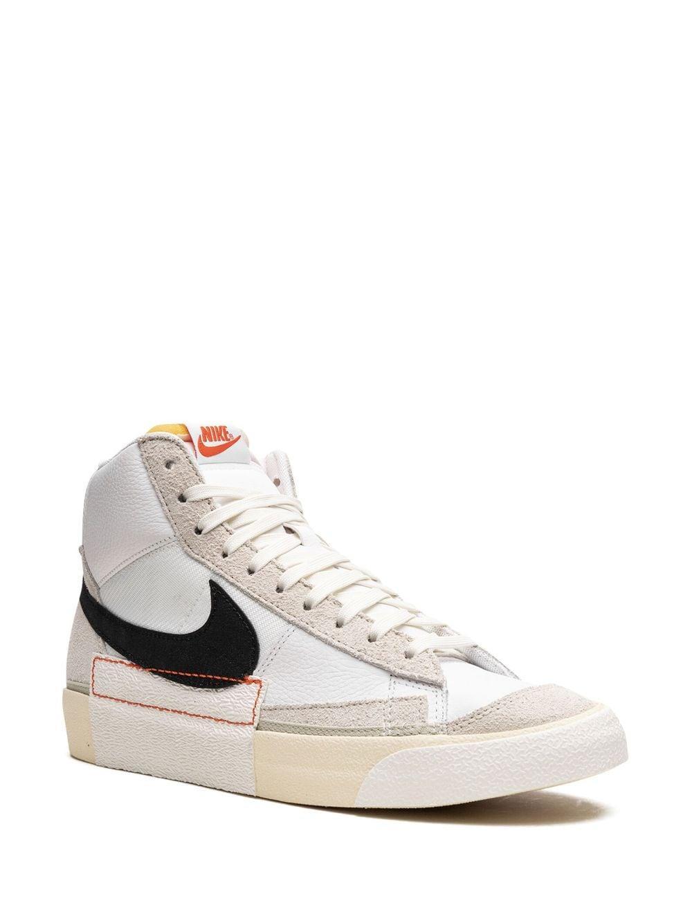 Blazer Mid Pro Club Sneakers In White Product Image