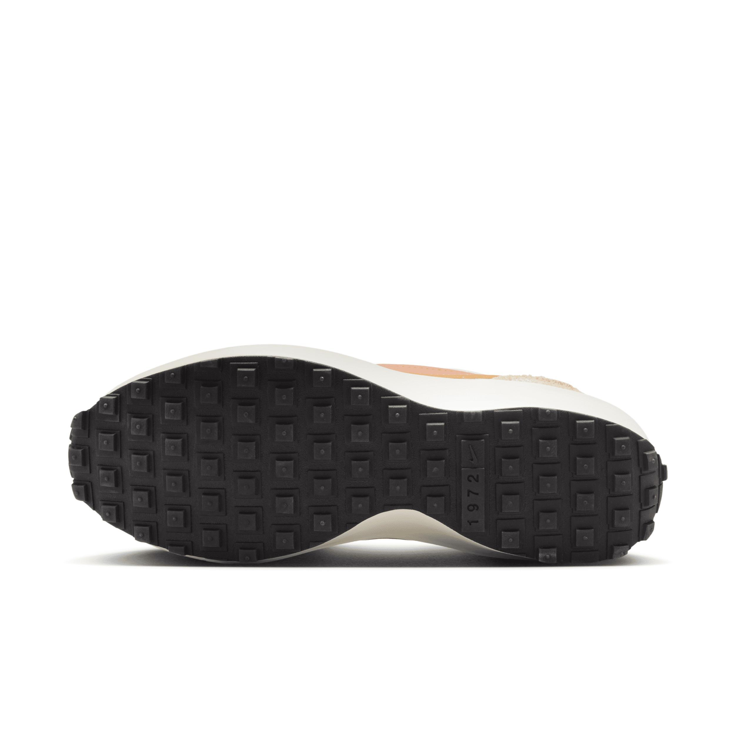 Nike Women's Waffle Debut Vintage Shoes Product Image