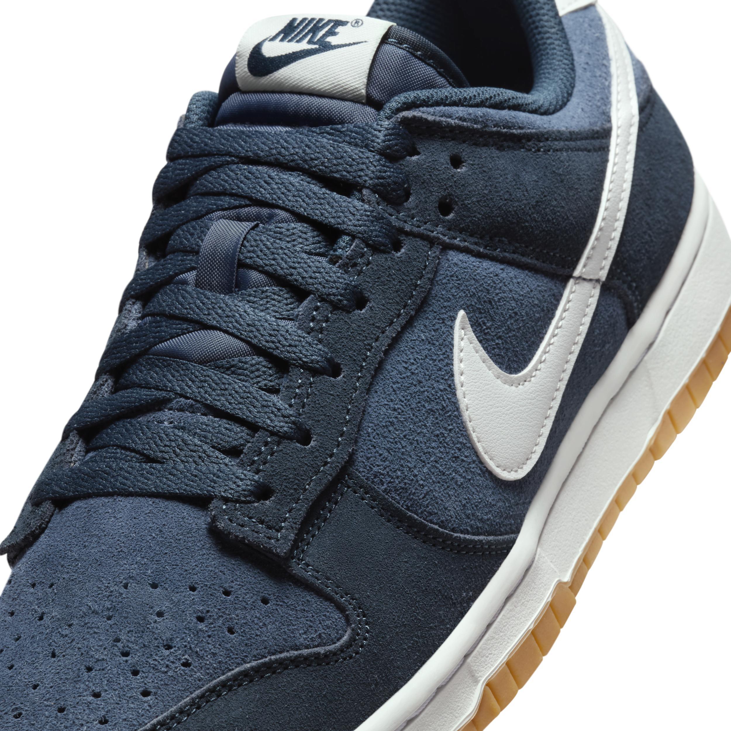 Nike Mens Dunk Low Retro SE Shoes Product Image