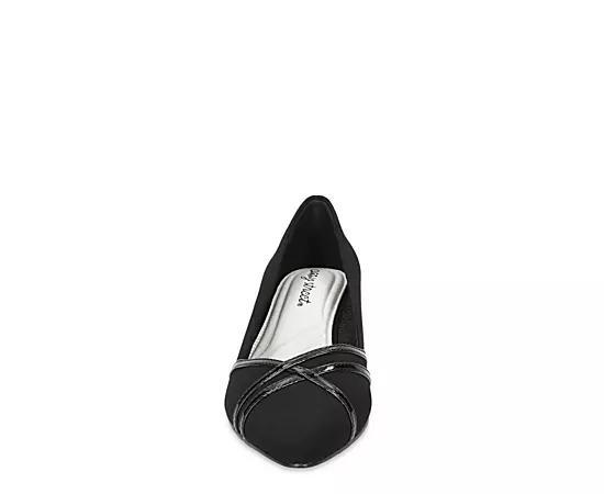 Easy Street Womens Lotus Pump Product Image