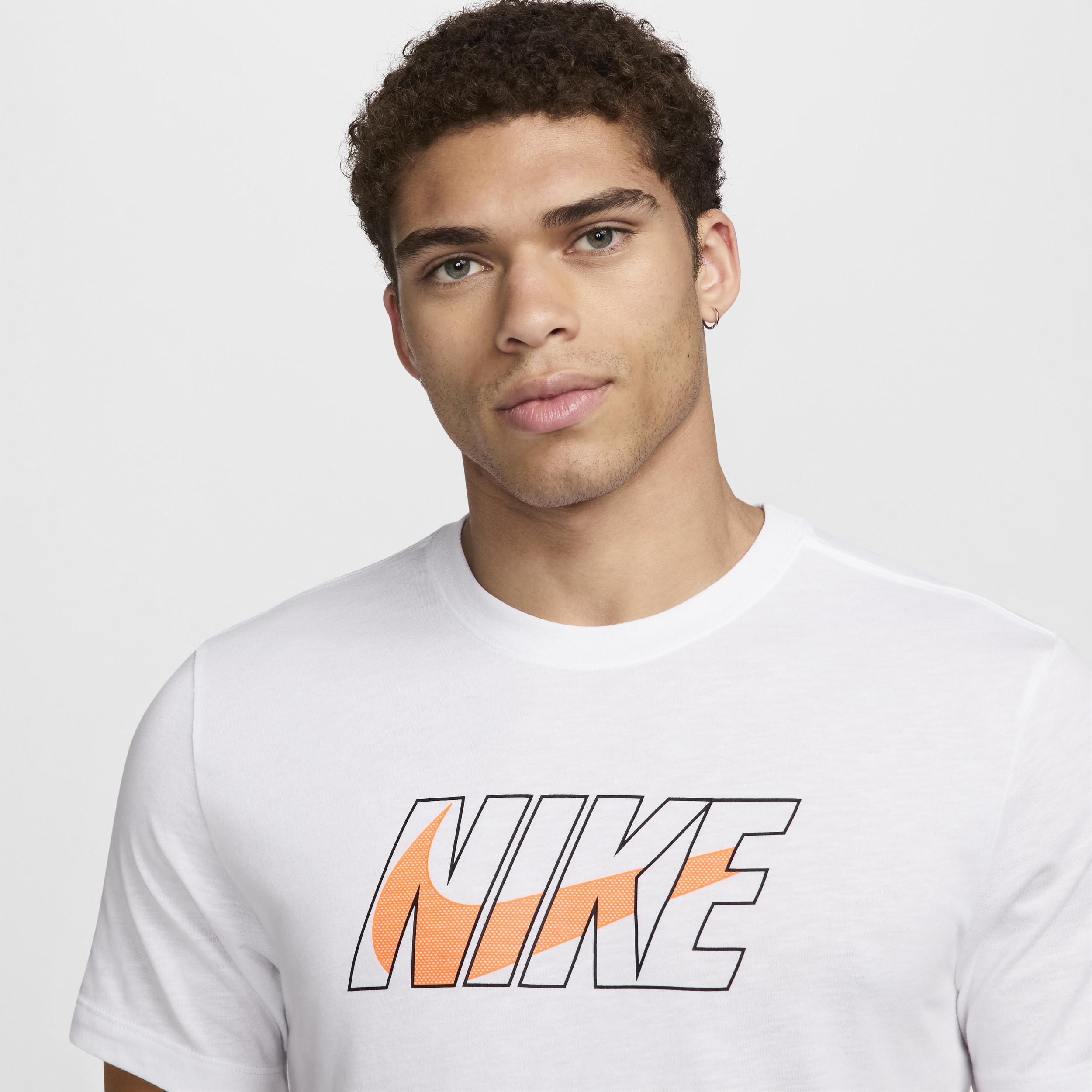 Nike Men's Dri-FIT Fitness T-Shirt Product Image