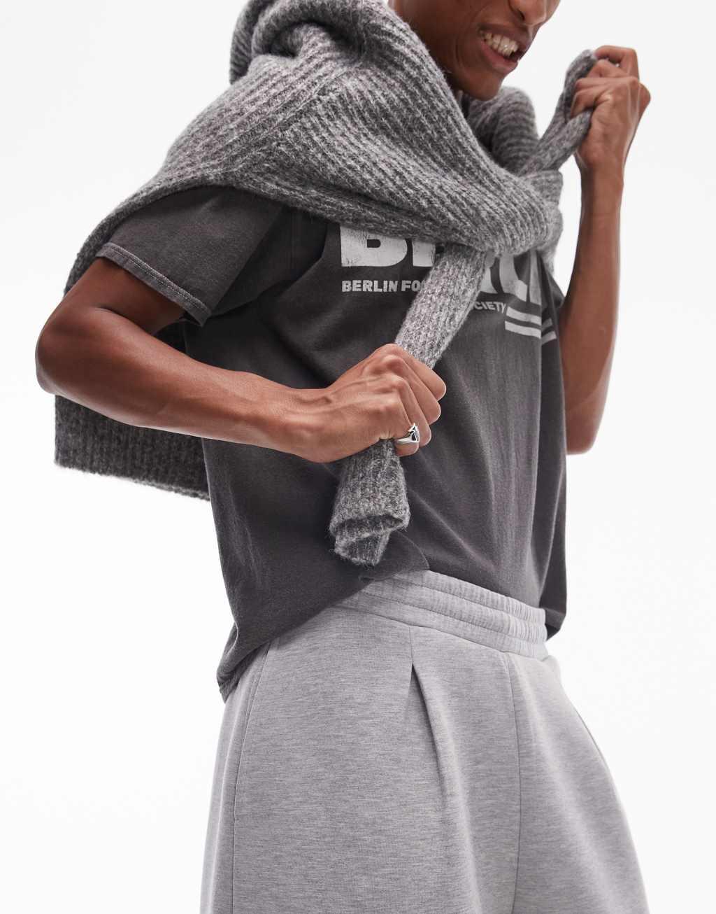 Topman straight leg pleat front heavyweight scuba sweatpants in heather gray Product Image