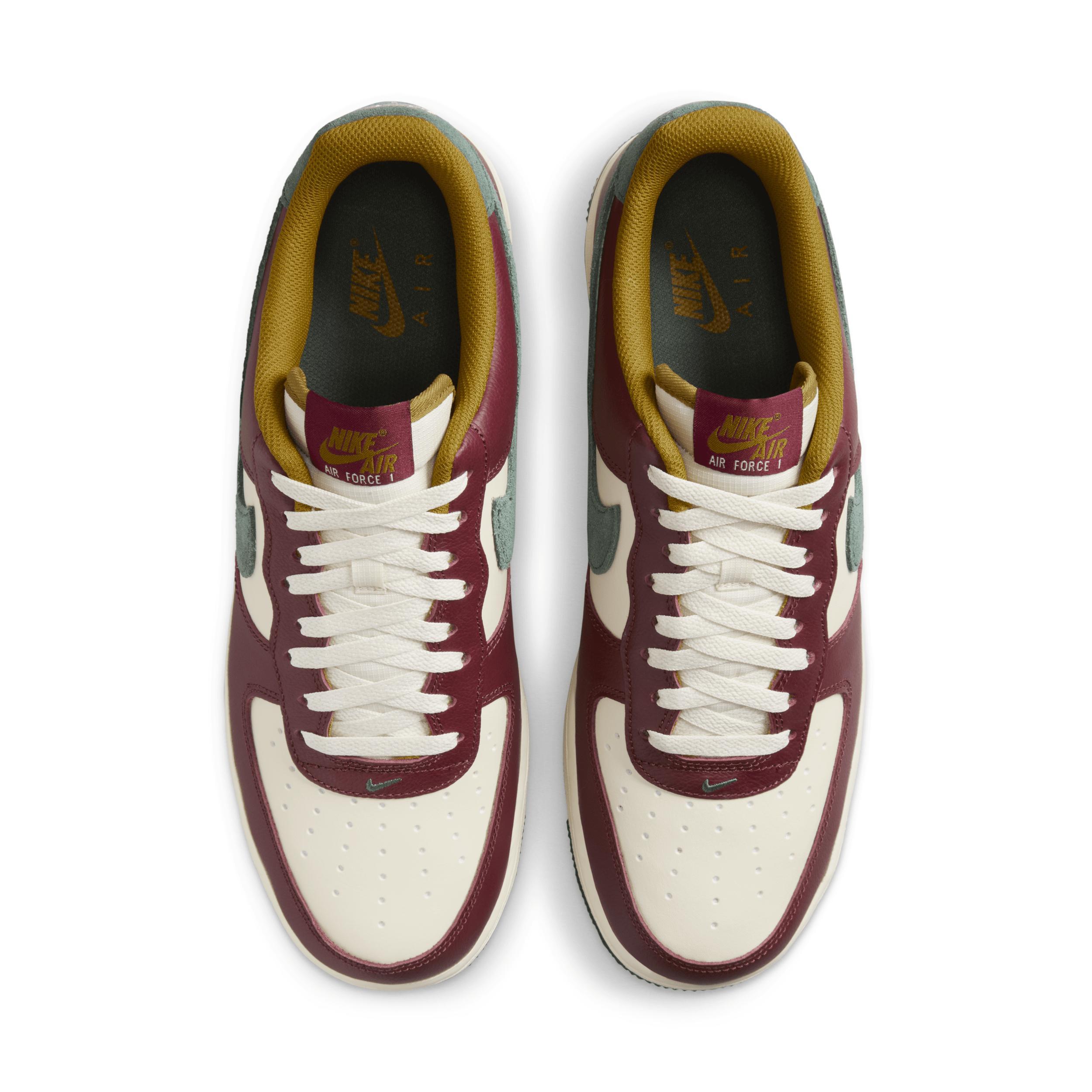 Nike Men's Air Force 1 '07 LV8 Shoes Product Image