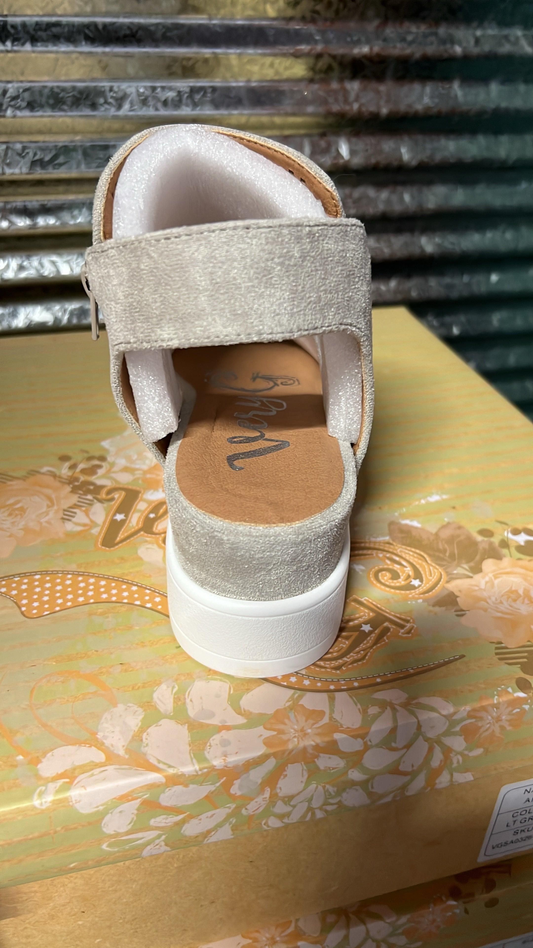 Amy Light Gray Very G Sandals Female Product Image