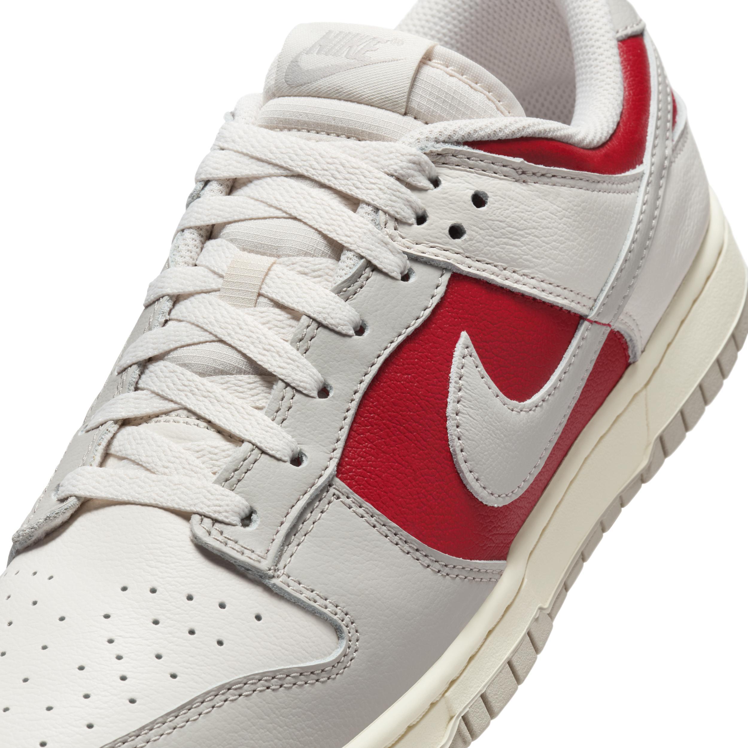 Nike Men's Dunk Low Retro Shoes Product Image