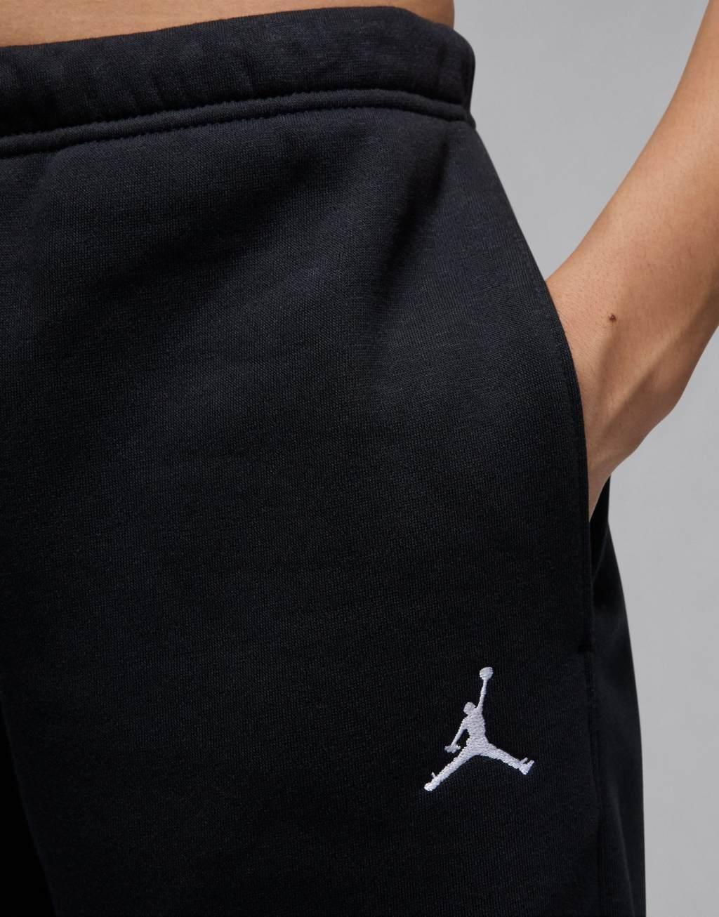 Jordan Brooklyn fleece sweatpants in black Product Image