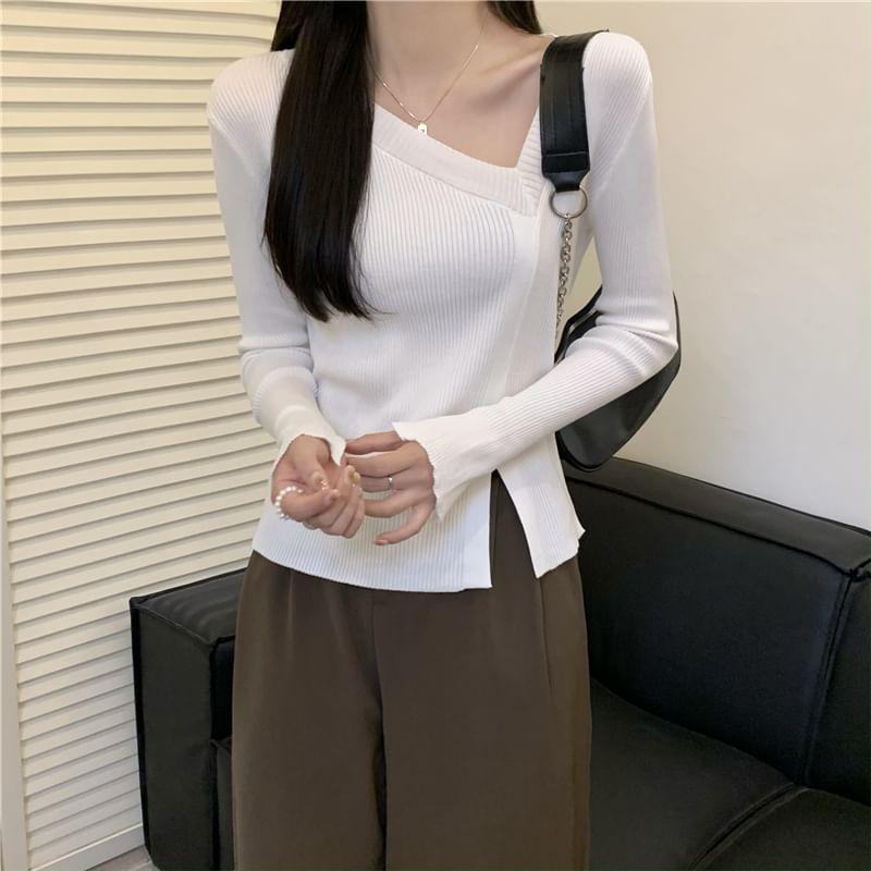 Long-Sleeve V-Neck Asymmetrical Plain Knit Top Product Image