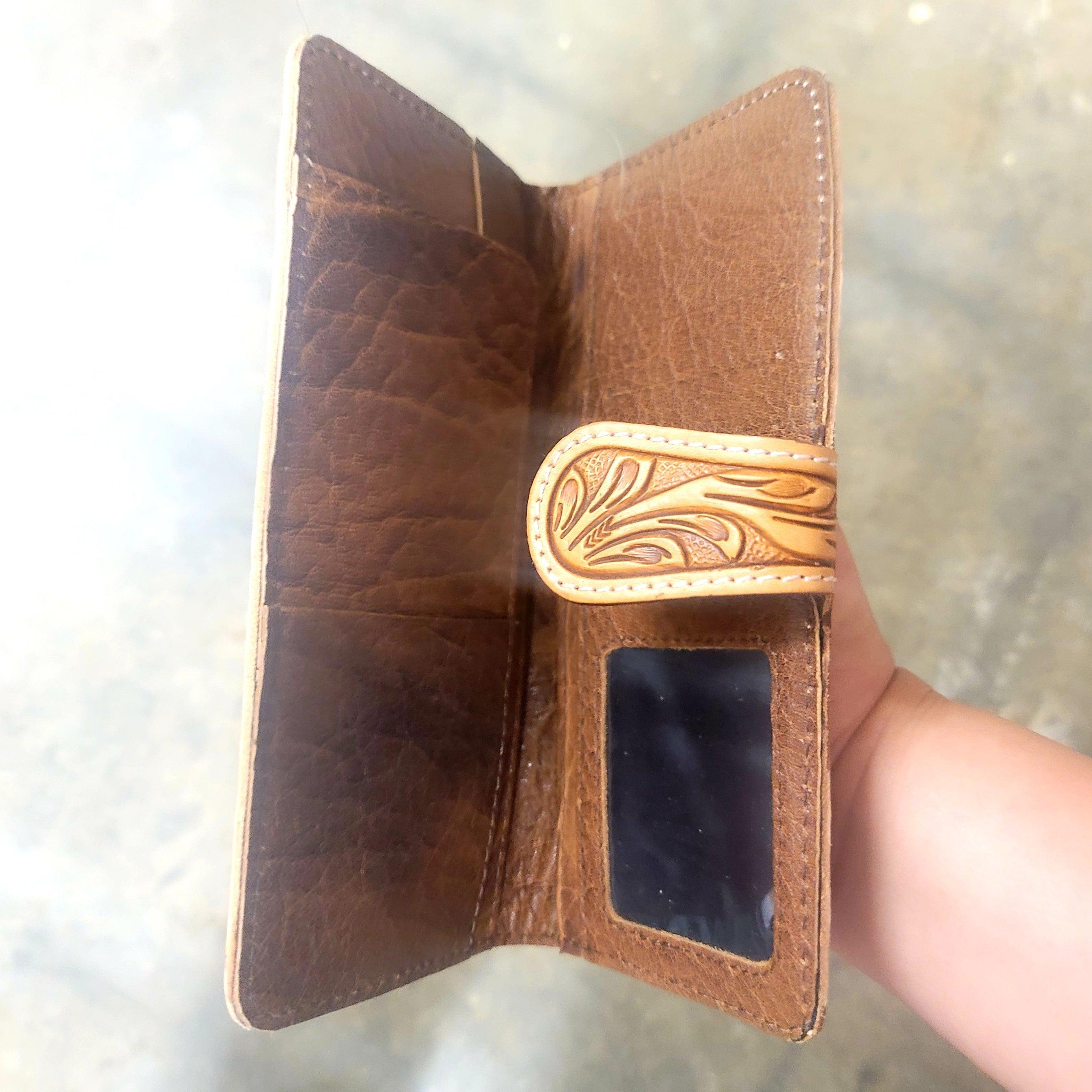 Catalina Bi-fold Wallet Product Image