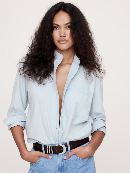 The Oversized Banded-Collar Denim Shirt Product Image