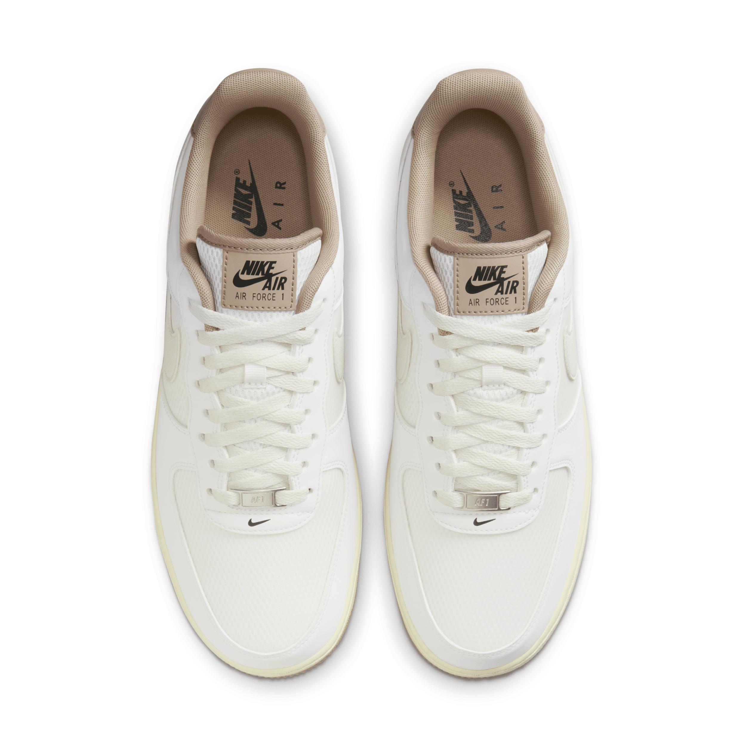 Nike Men's Air Force 1 '07 LV8 Winterized Shoes Product Image