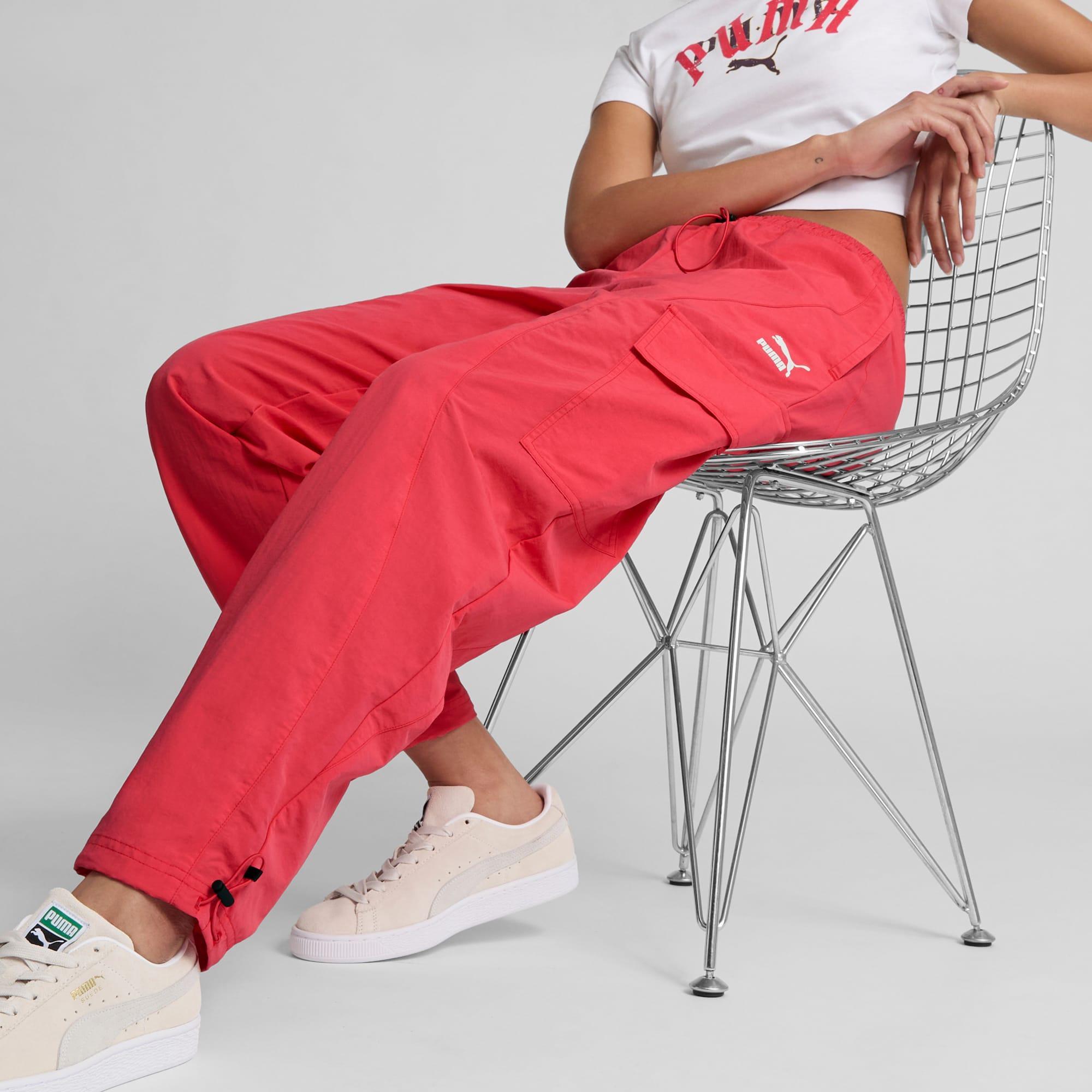 CLASSICS TURN IT UP Women's Cargo Pants Product Image