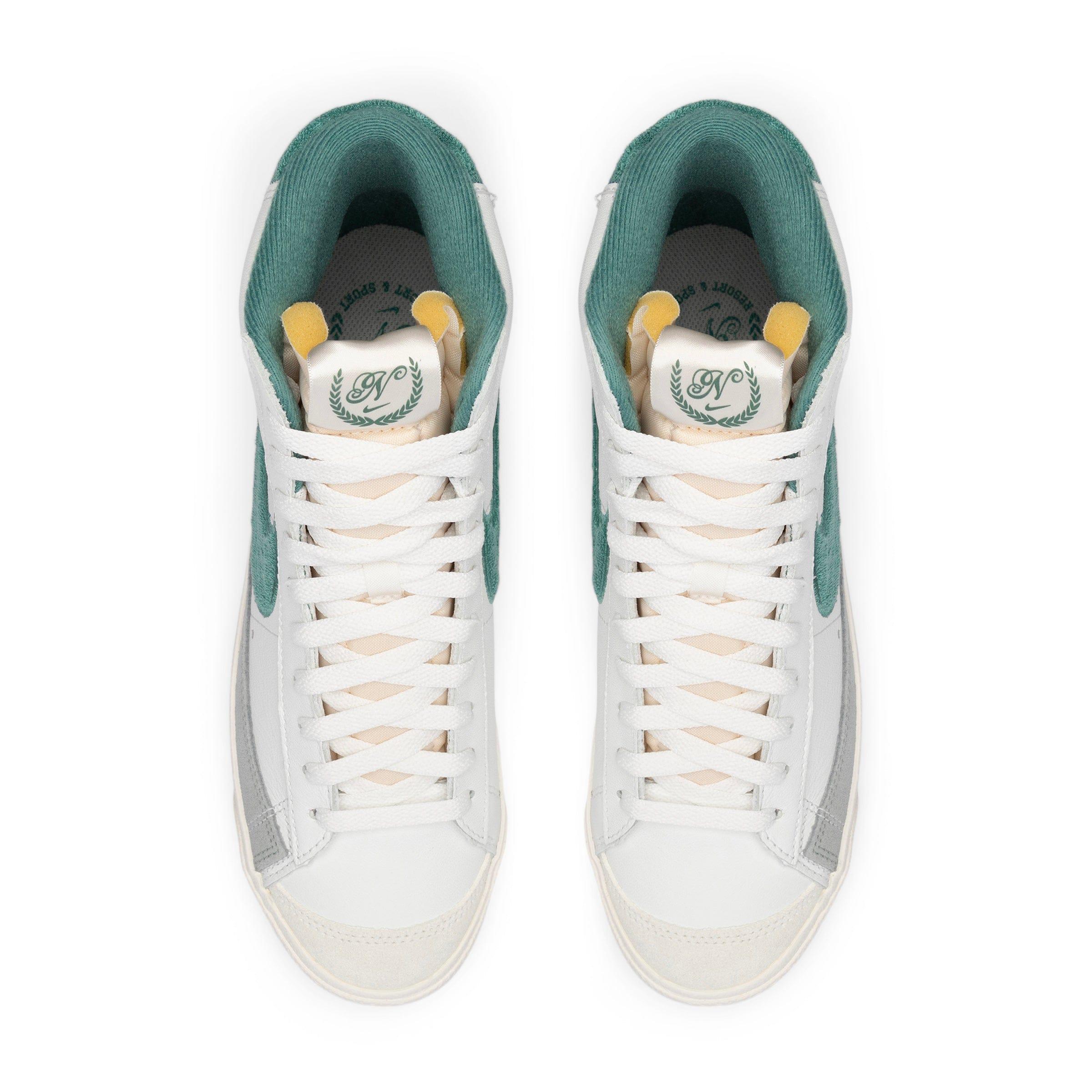 NIKE BLAZER MID '77 PREMIUM Product Image