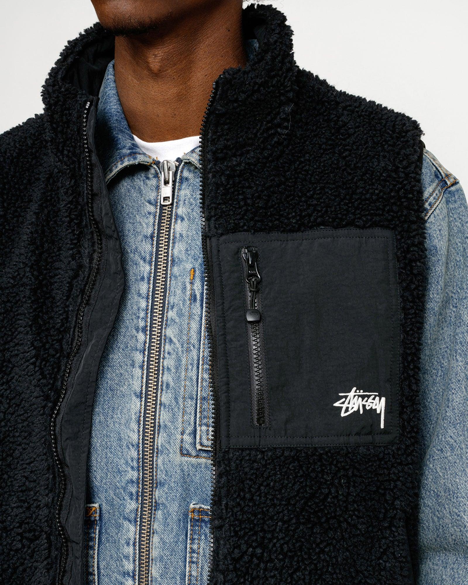 SHERPA REVERSIBLE VEST Male Product Image