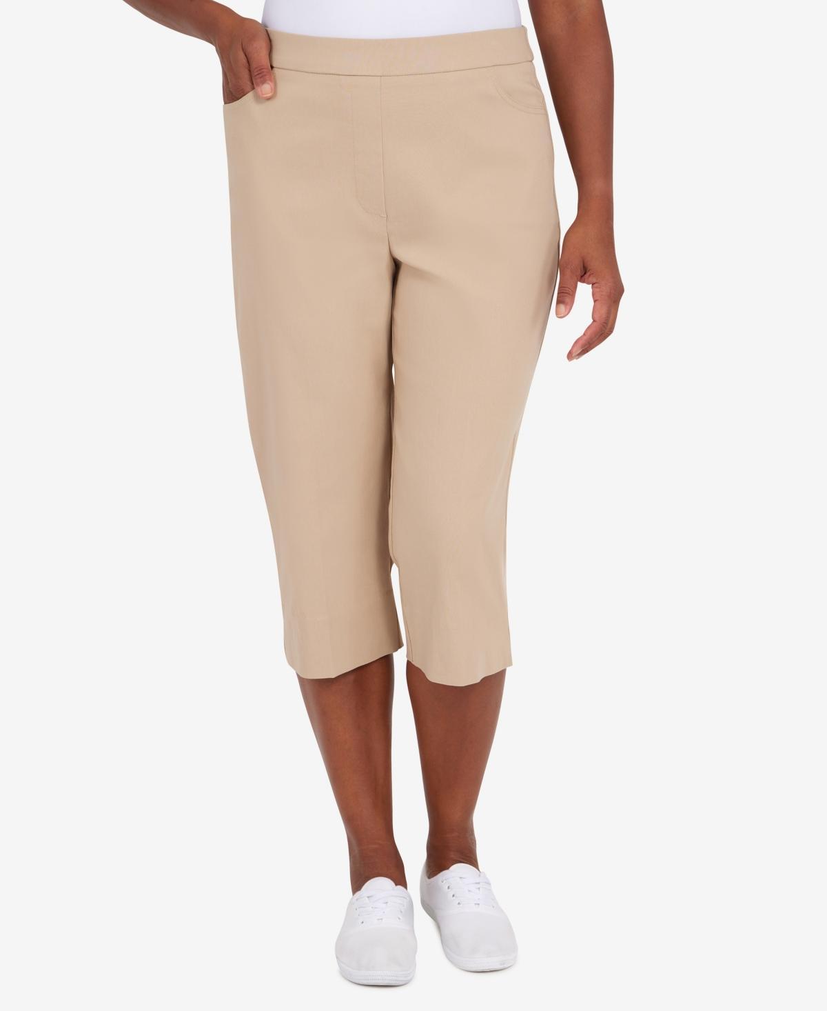 Missy Womens Classics Allure Clam Digger Capri Pants Product Image