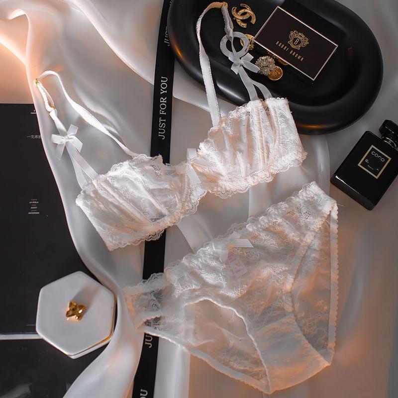 Set: Bow Lace Bra + Panty Product Image