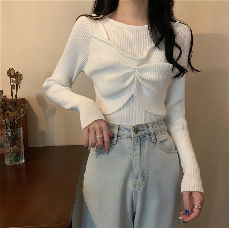 Long-Sleeve Crew Neck Mock Two-Piece Plain Ruched Ribbed Knit Top Product Image