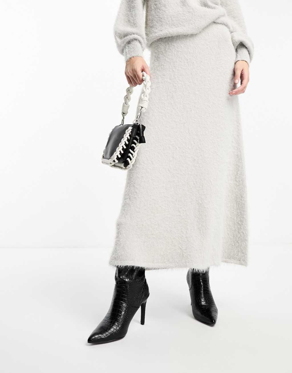 Y.A.S fluffy maxi skirt Product Image