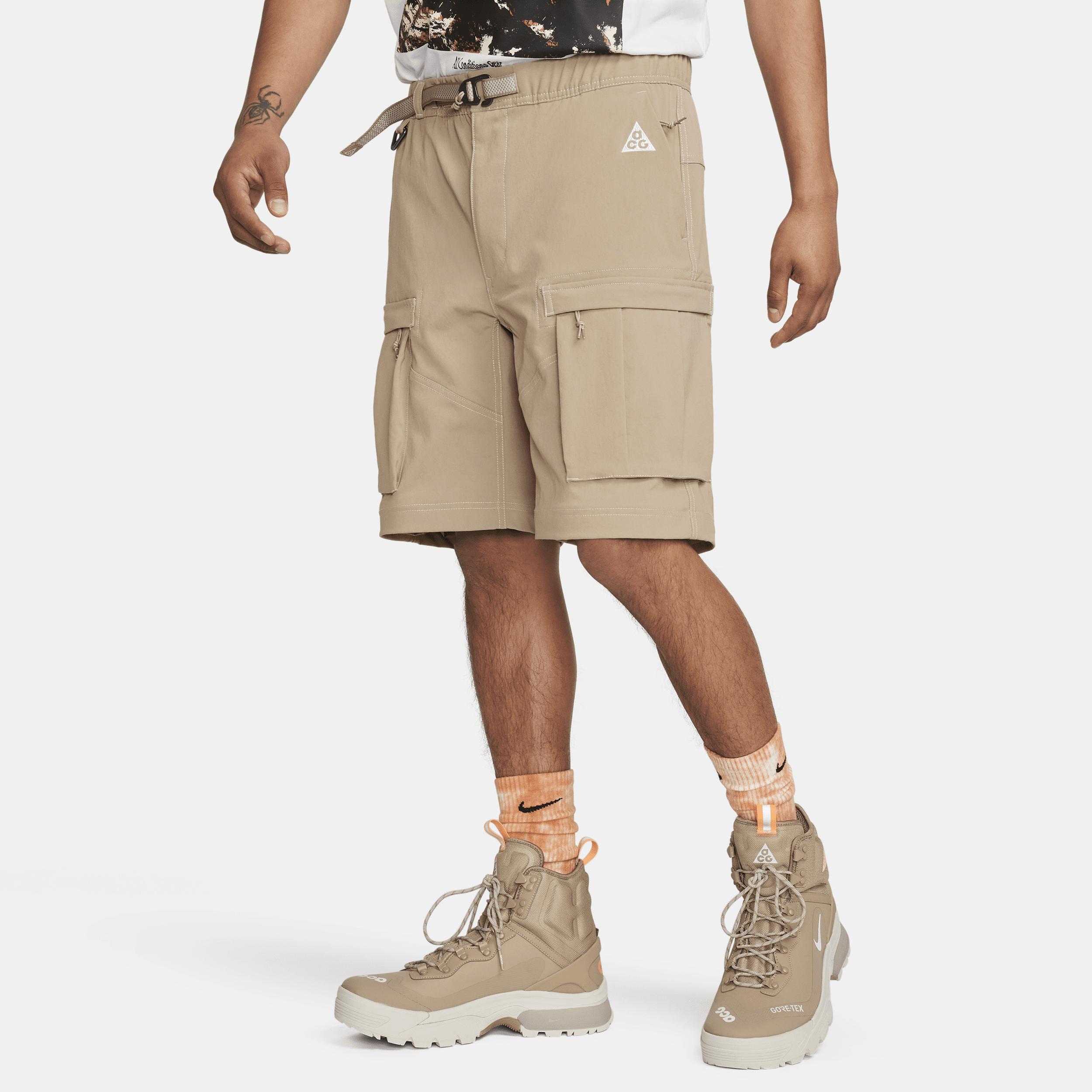 Men's Nike ACG "Smith Summit" Cargo Pants Product Image