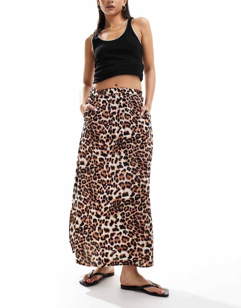 Vero Moda maxi skirt with split in leopard print Product Image