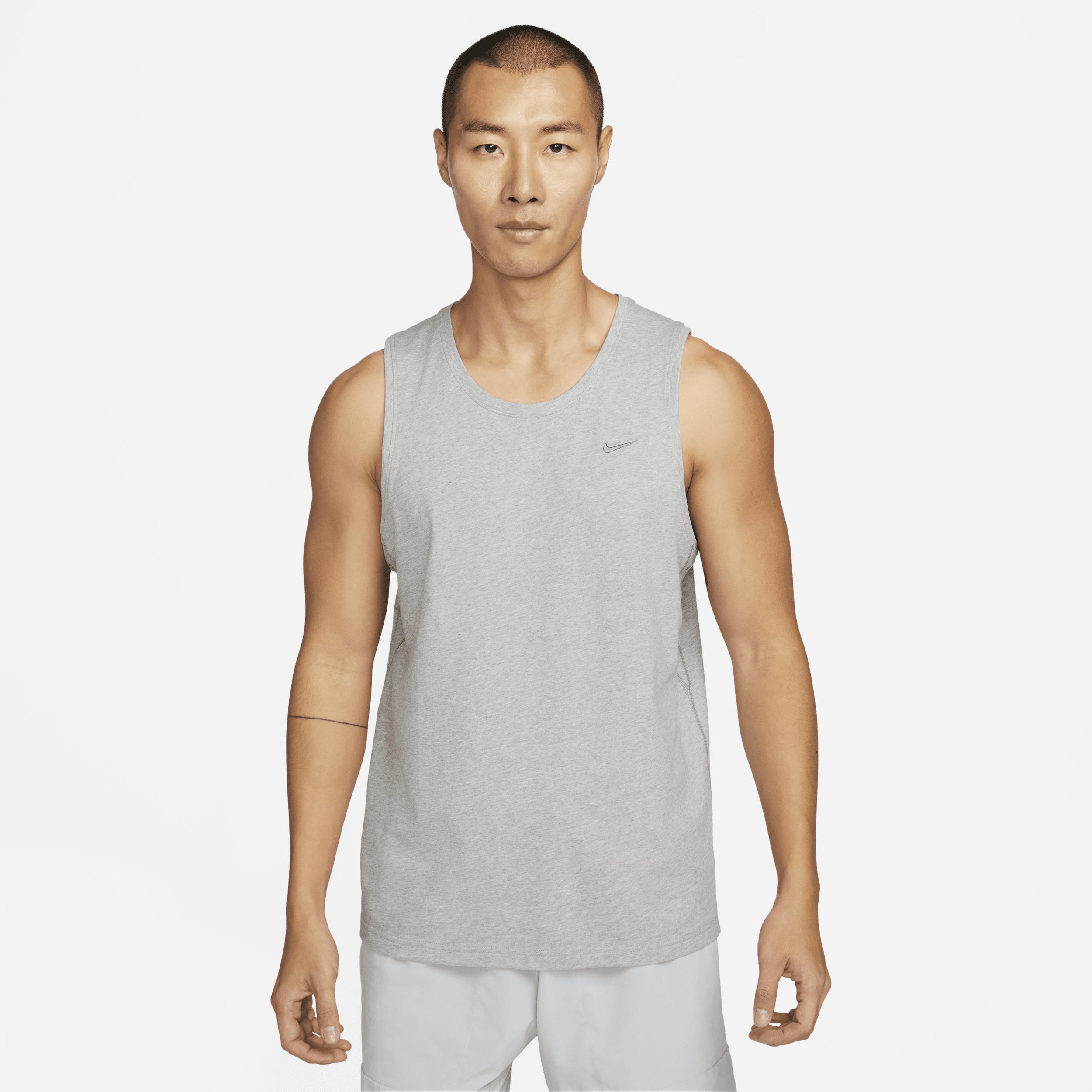 Nike Primary Men's Dri-FIT Versatile Tank Product Image